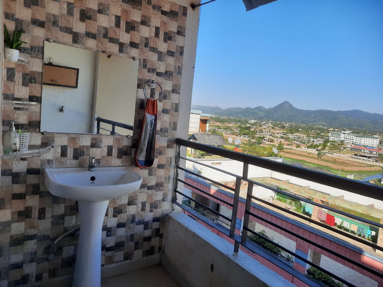 Semi Furnished 2bhk in Radha Nagar Path, Barbari Village, Guwahati, Assam, India for Rent